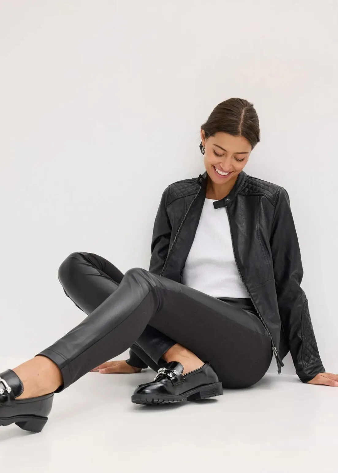 Lederimitat-Hose im Punto di Roma Mix