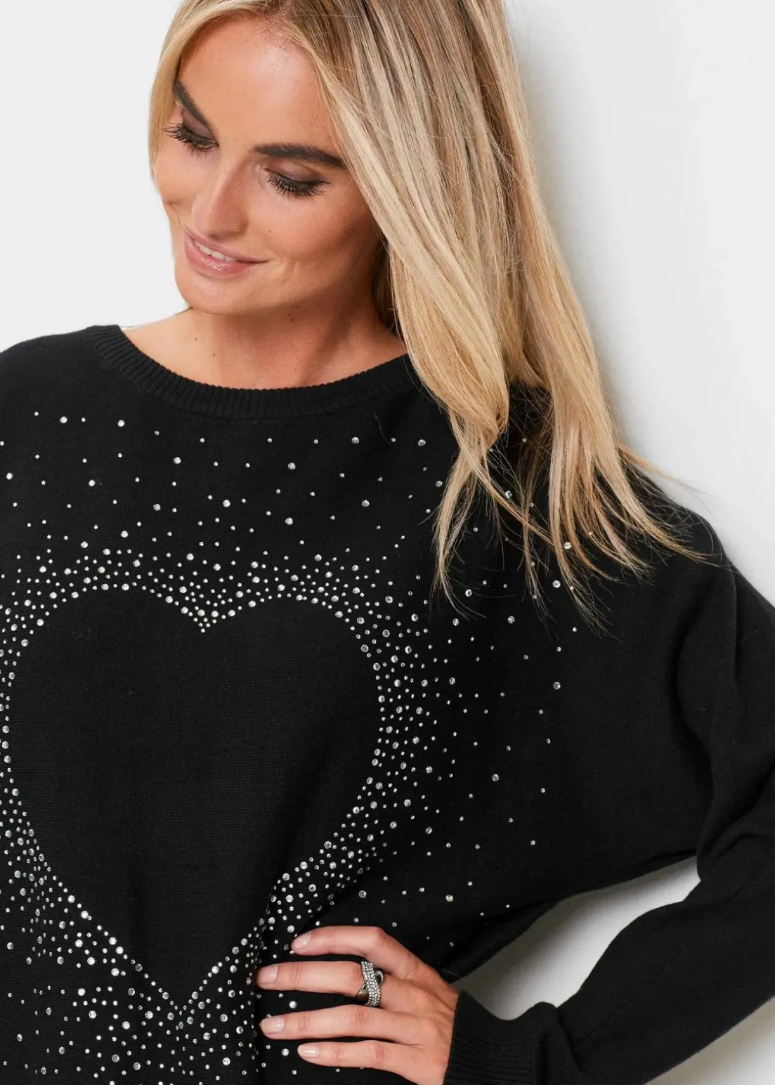 Longpullover mit Herz-Dekostein-Applikation