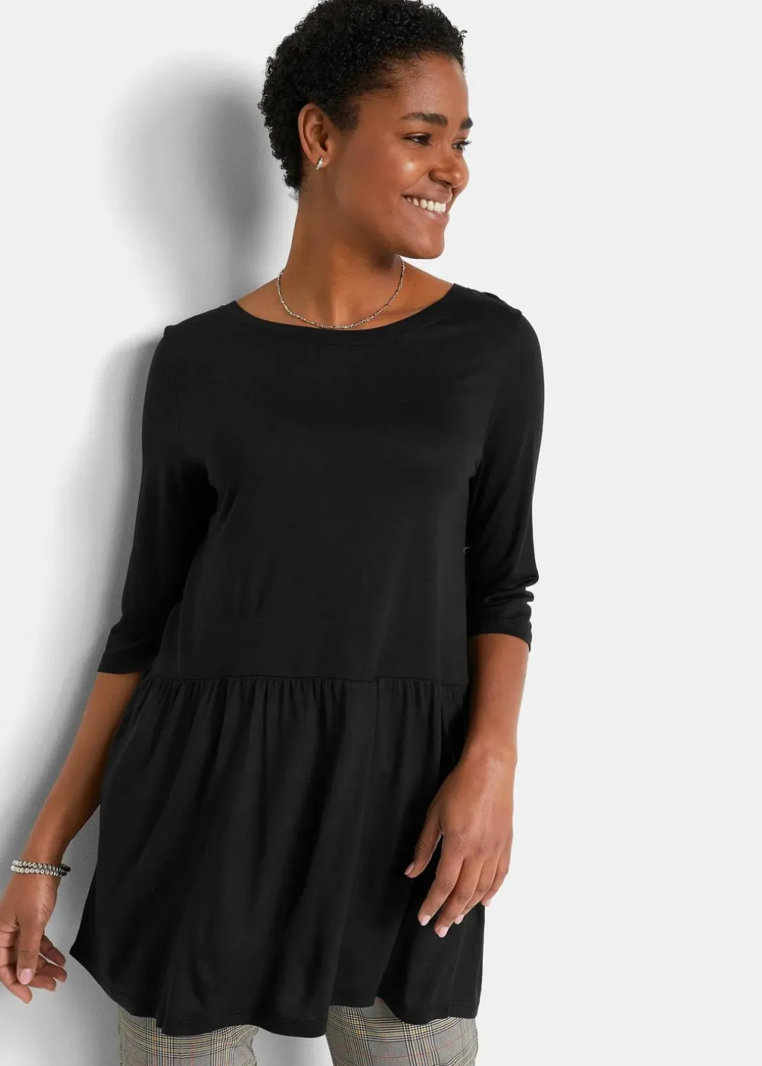 Longshirt aus Viskose mit Volant