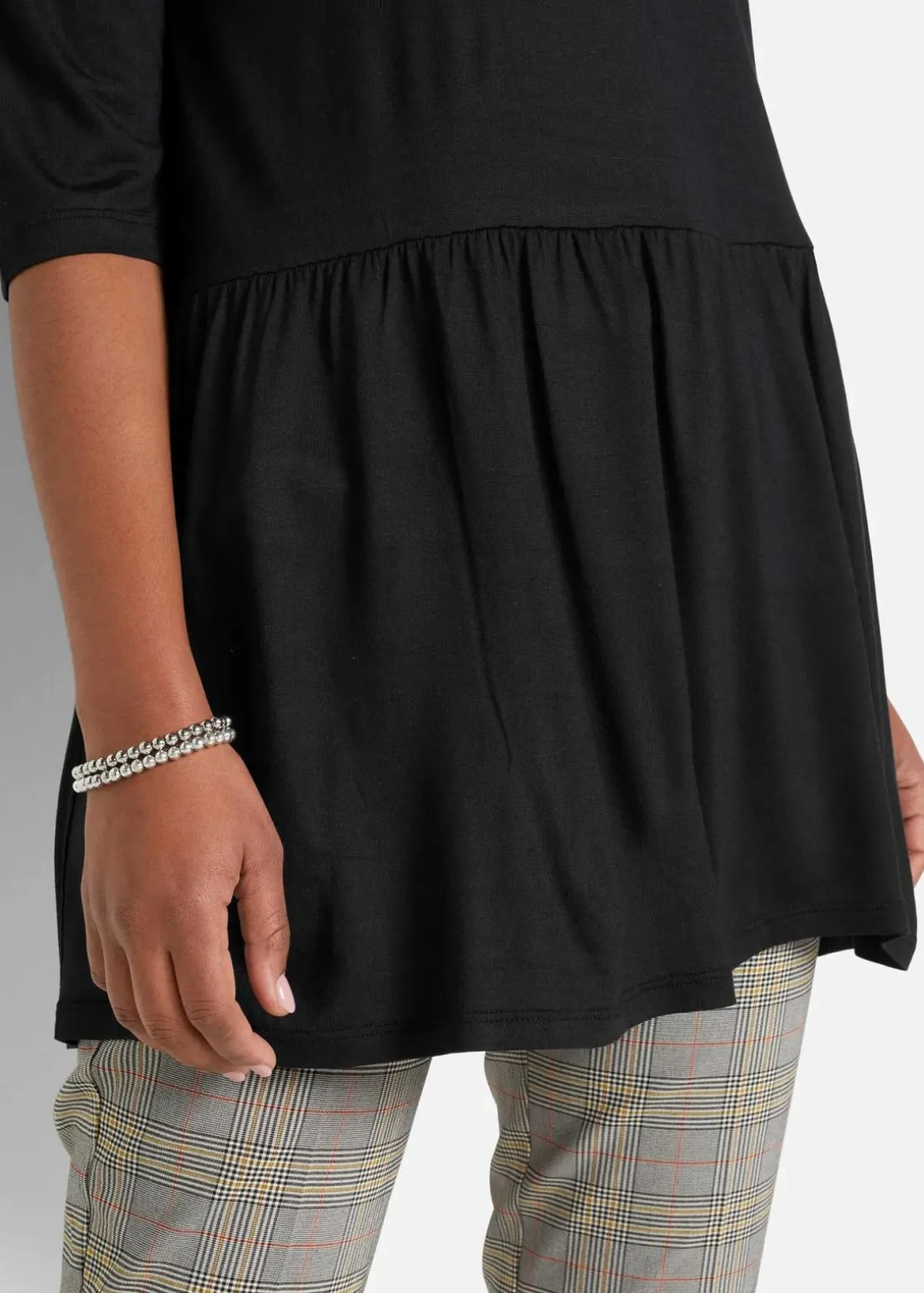 Longshirt aus Viskose mit Volant