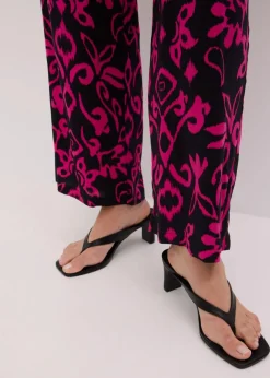 Marlenehose aus fließender Viskose