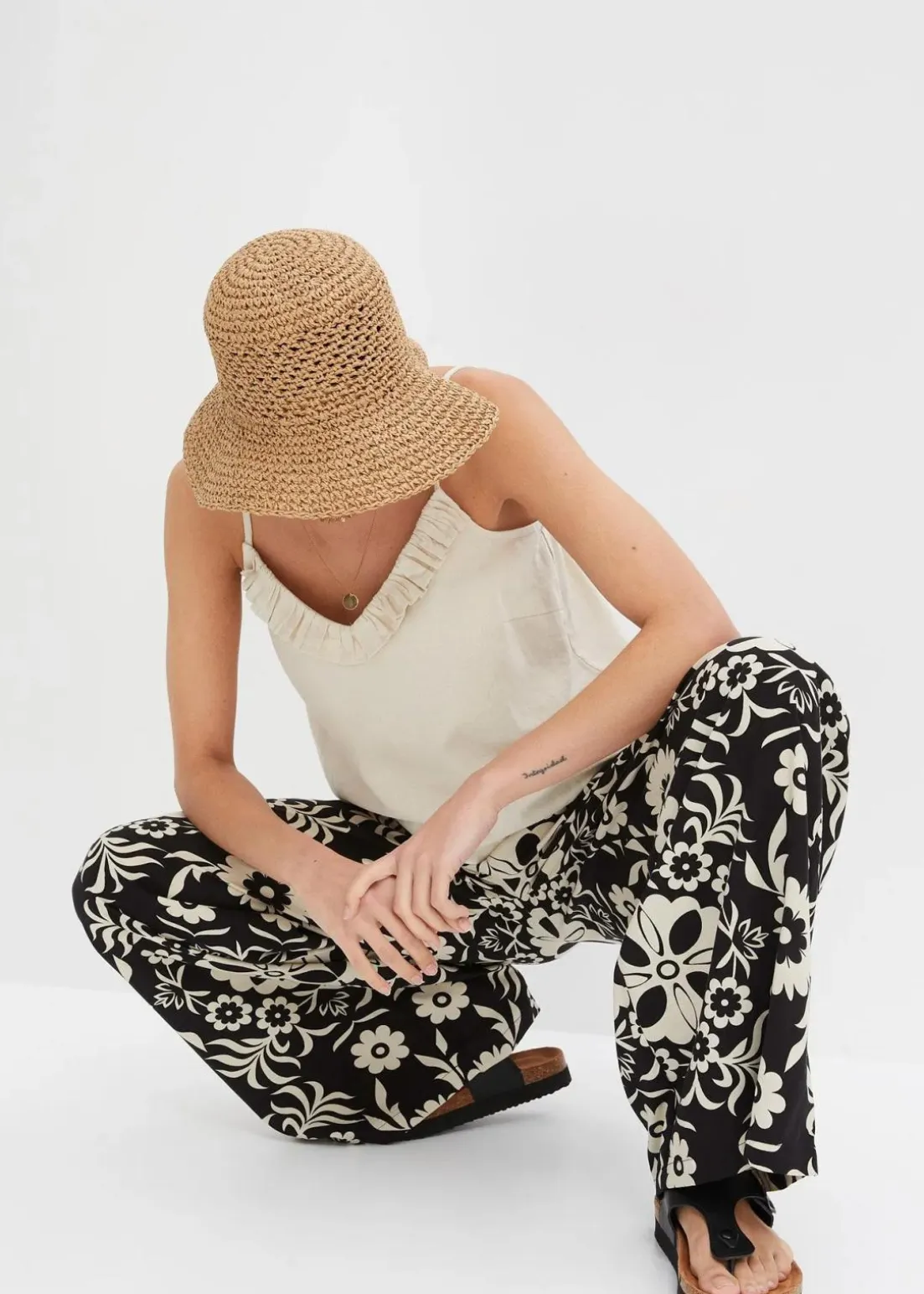 Marlenehose aus fließender Viskose