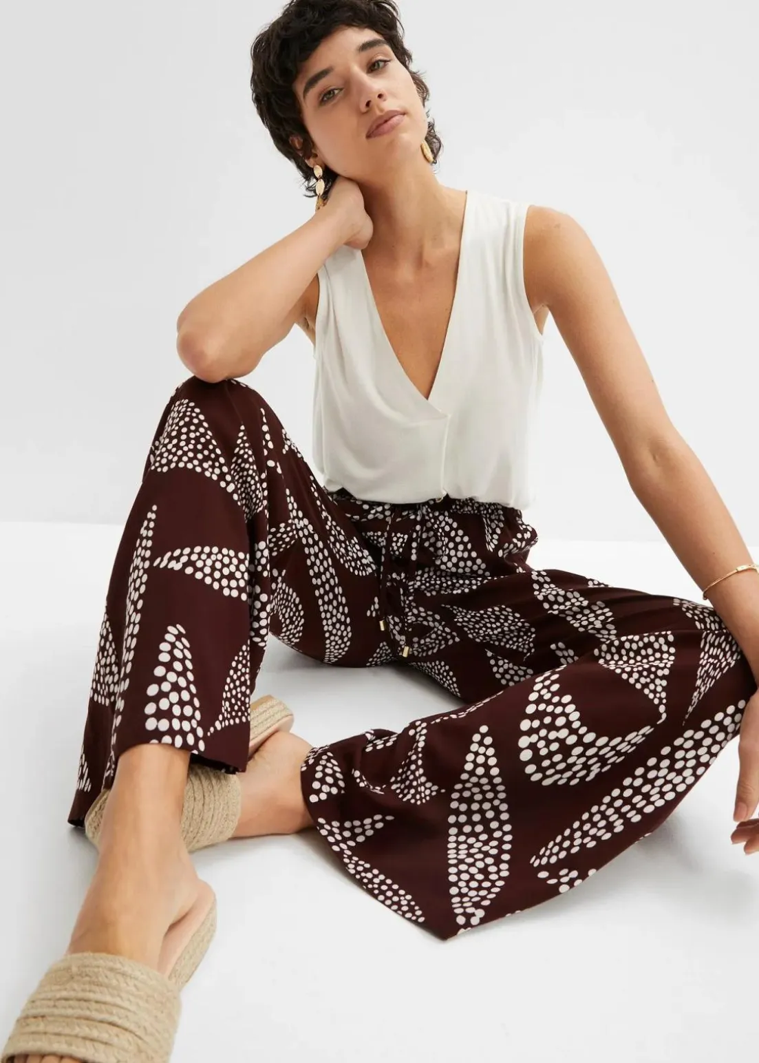 Marlenehose aus fließender Viskose