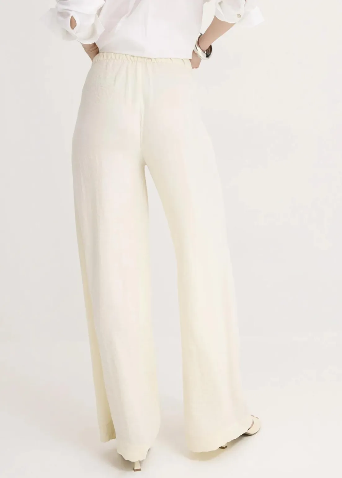 Marlenehose aus leichtem Crêpe