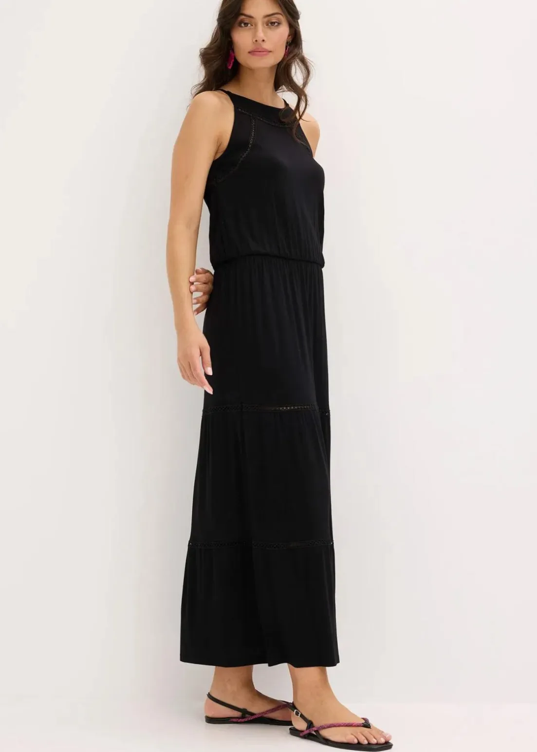 Maxikleid mit Crochet-Einsätzen