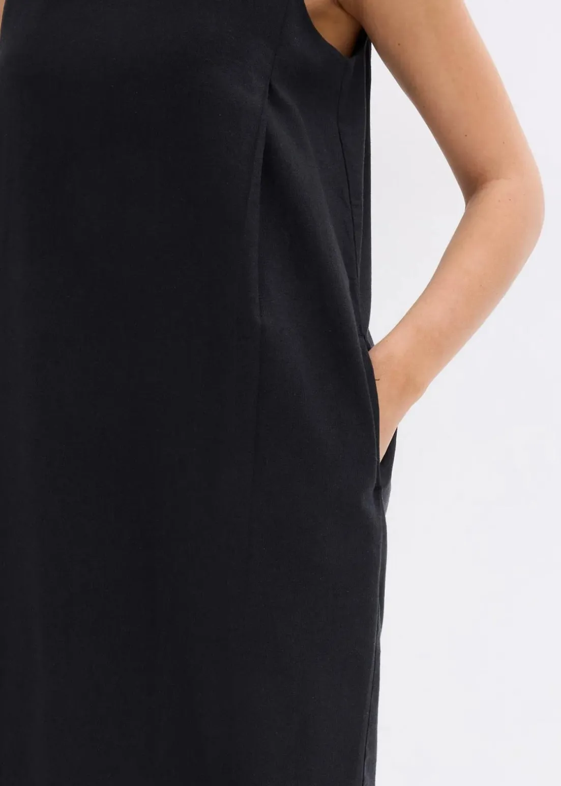 Maxikleid mit Eingriffstaschen aus Viskose-Mix