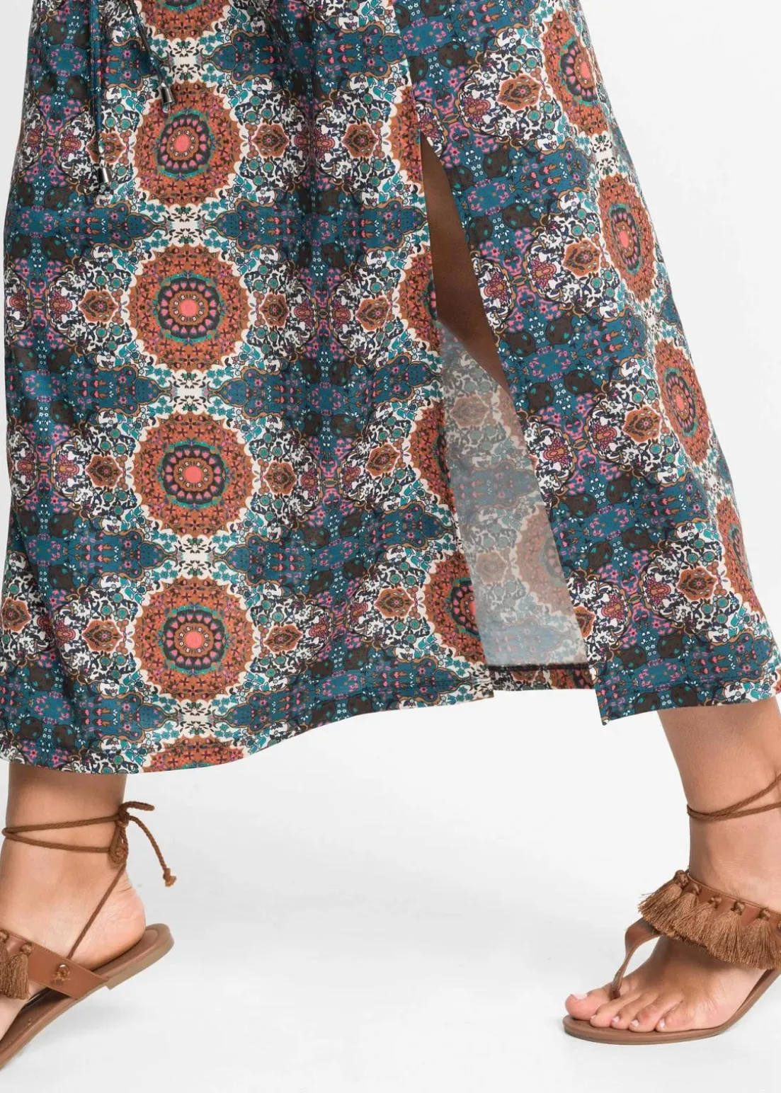 Maxikleid mit Seitenschlitzen