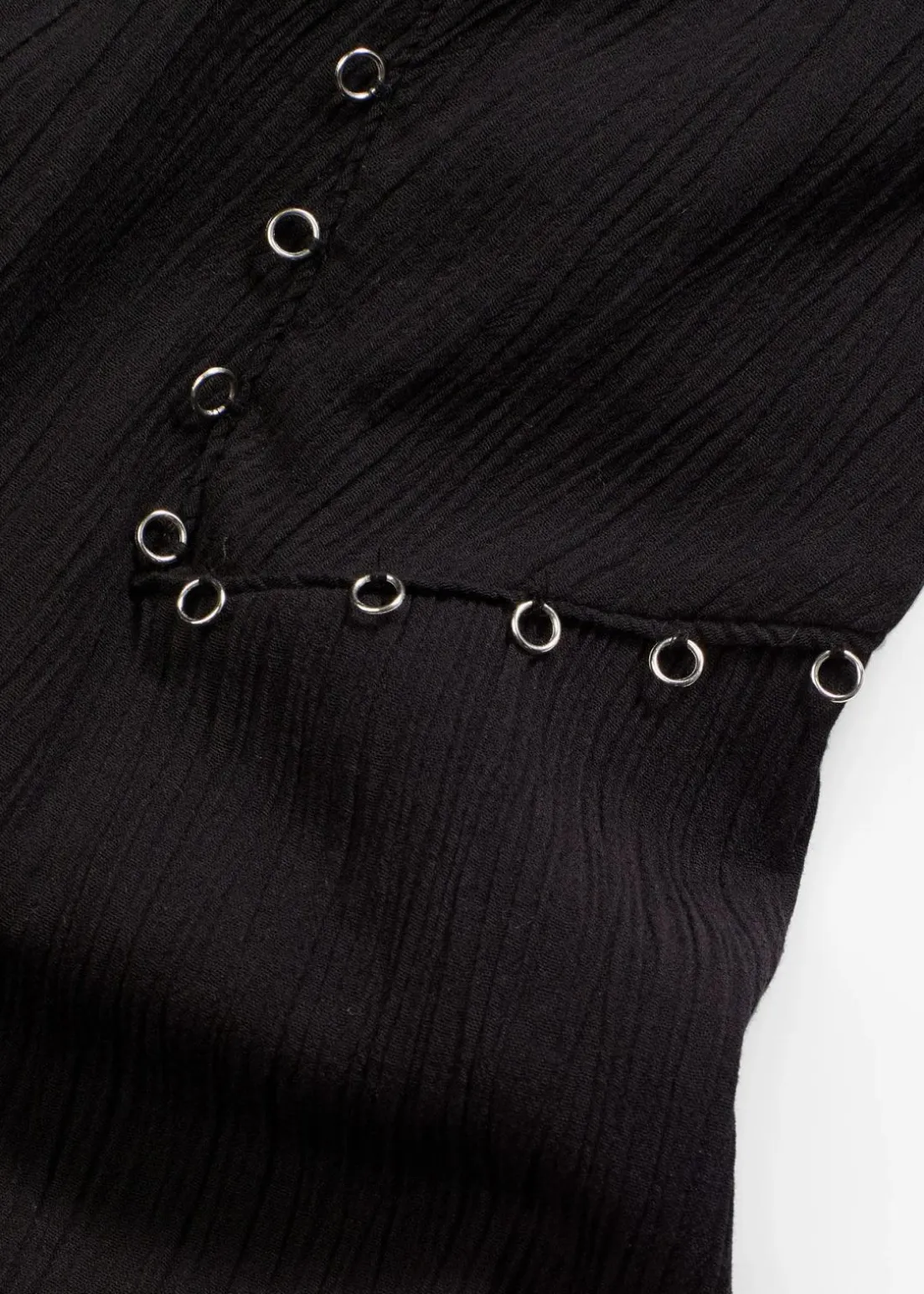 Maxikleid mit Ösen-Verzierung