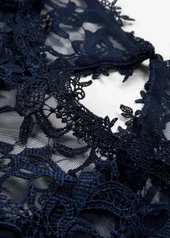 Maxikleid mit Spitze