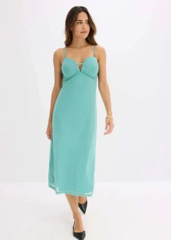 Maxikleid mit tiefem Ausschnitt