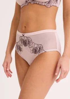 Maxislip mit zarter Stickerei