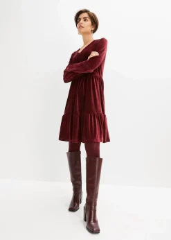 Minikleid aus elastischen Samt