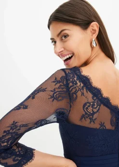 Minikleid mit Spitze