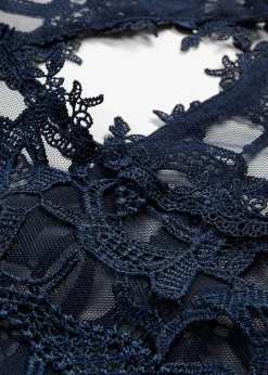 Minikleid mit Spitze