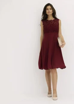 Minikleid mit Spitze