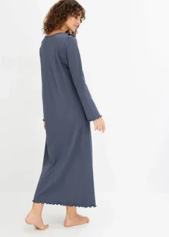 Nachthemd mit Rüschen