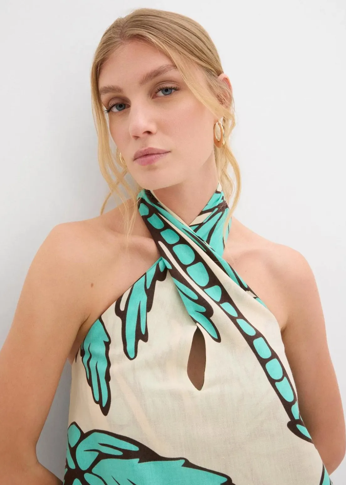 Neckholder-Kleid in A-Linie