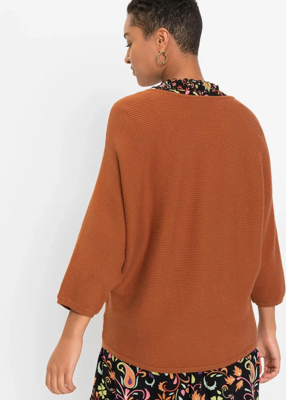 Oversize Ripp-Pullover aus Viskose-Mix