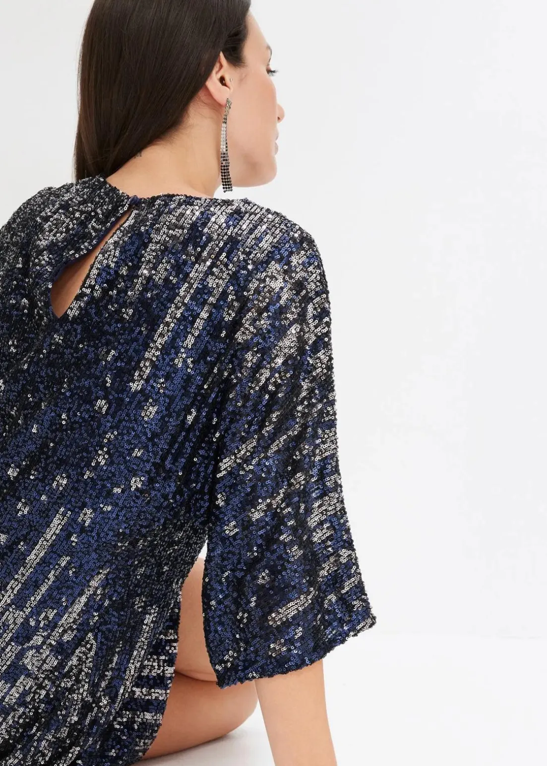 Oversized Paillettenkleid