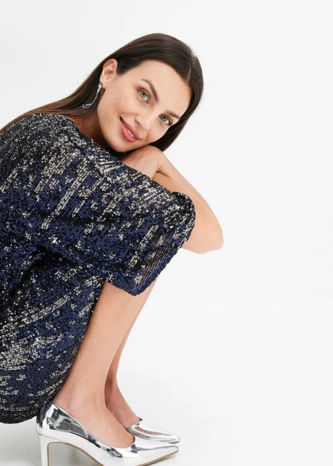 Oversized Paillettenkleid