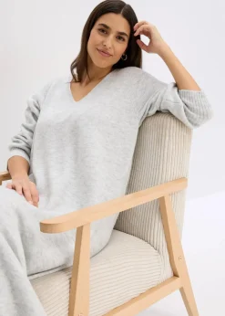 Oversized Strickkleid in Midilänge