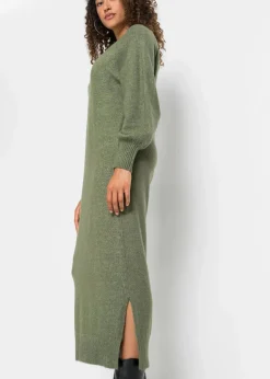 Oversized Strickkleid in Midilänge