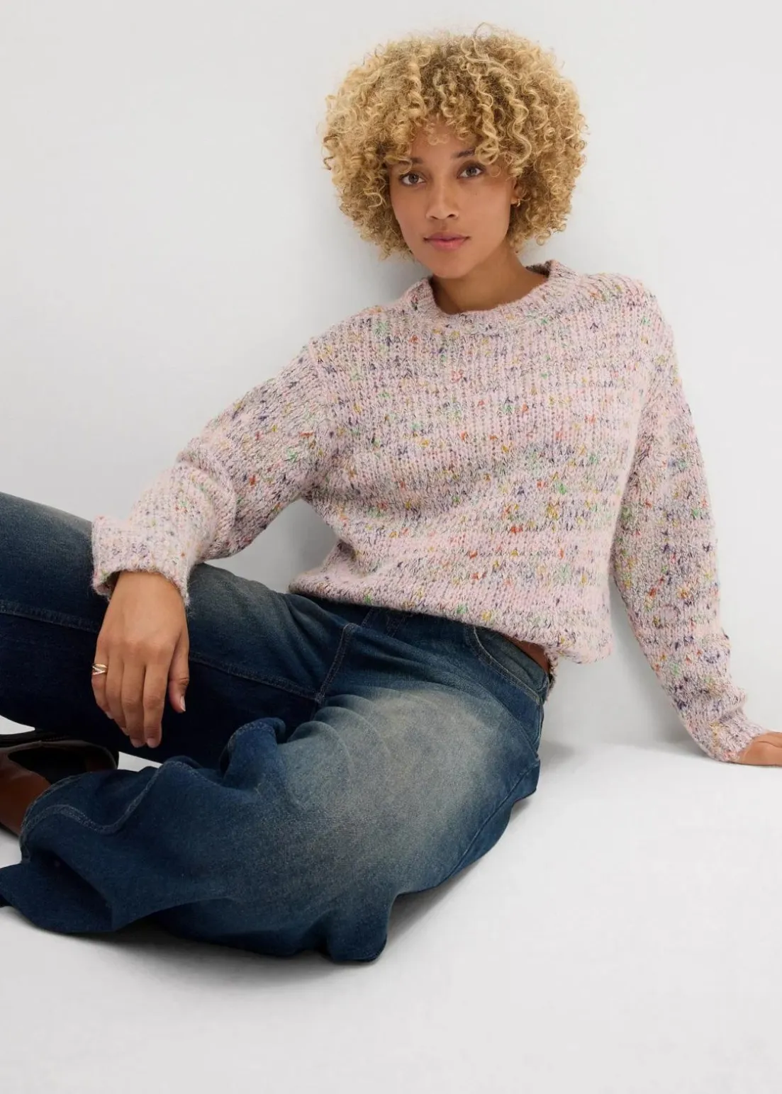 Oversize-Pullover aus Noppengarn