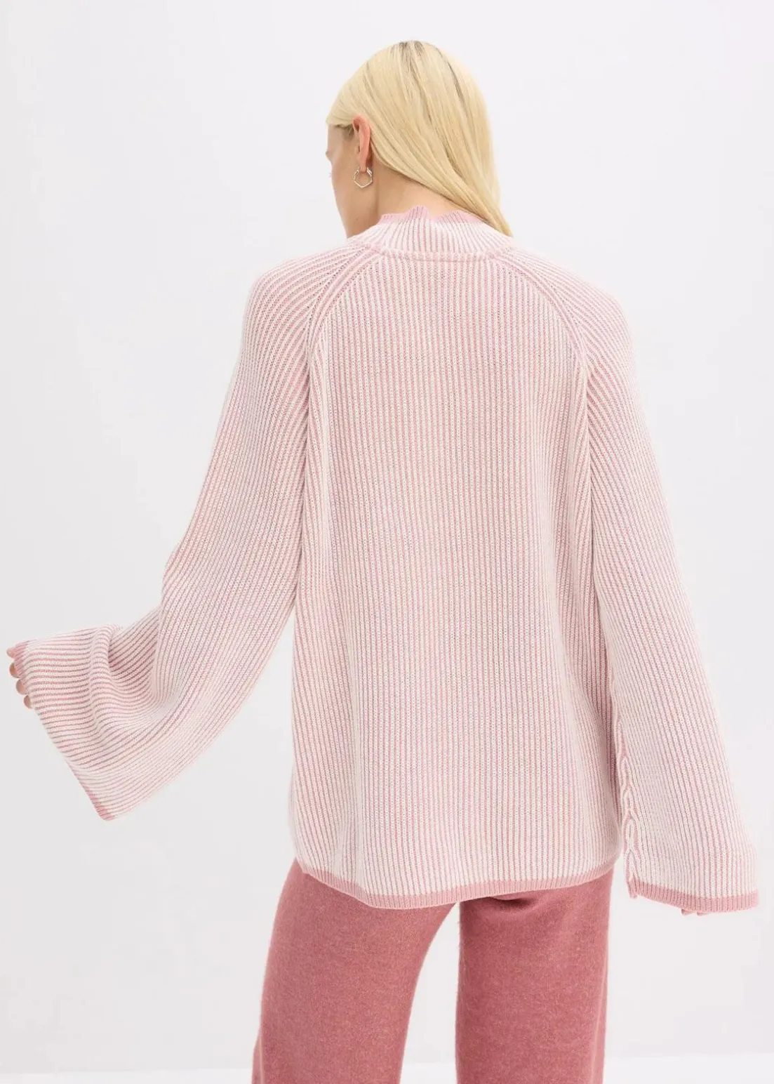 Oversize-Pullover mit Stehkragen