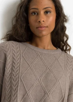 Oversize-Pullover mit Zopfmuster