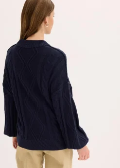 Oversize-Pullover mit Zopfmuster