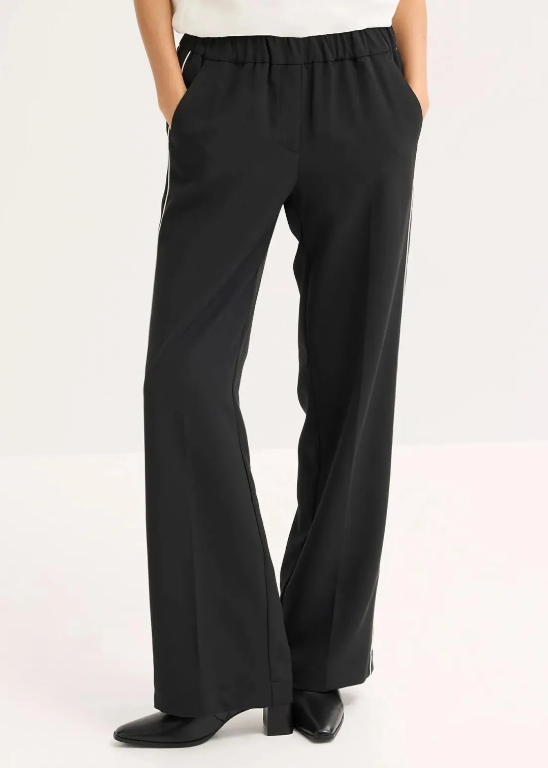 Palazzo-Hose mit Zierstreifen