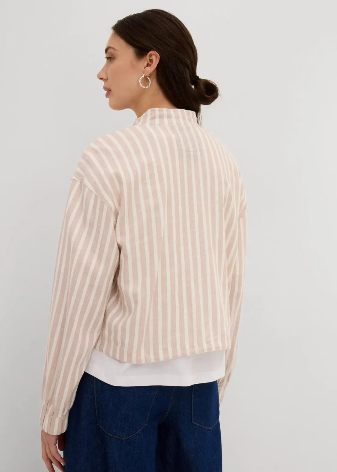 Pilotenjacke in Leinenoptik