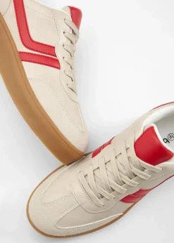 Plateau-Sneaker im Retrolook