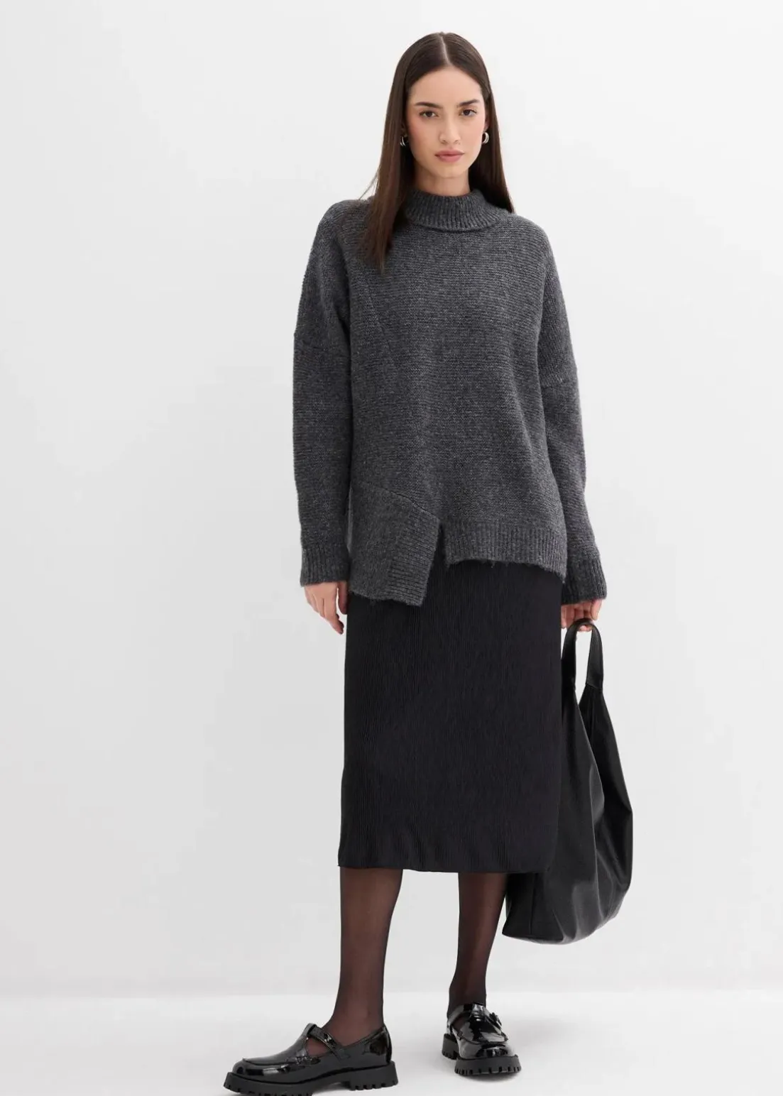 Pullover mit asymmetrischem Saumverlauf und Wollanteil