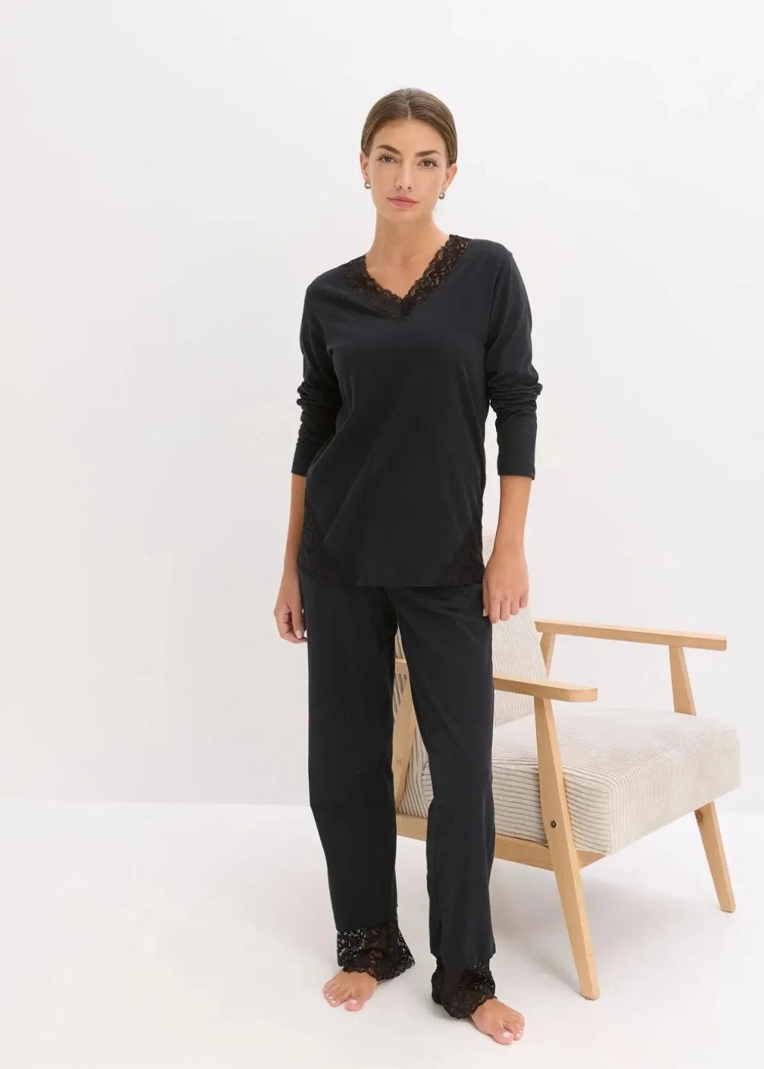 Pyjama mit zarter Spitze