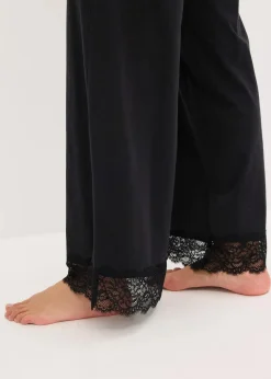 Pyjama mit zarter Spitze