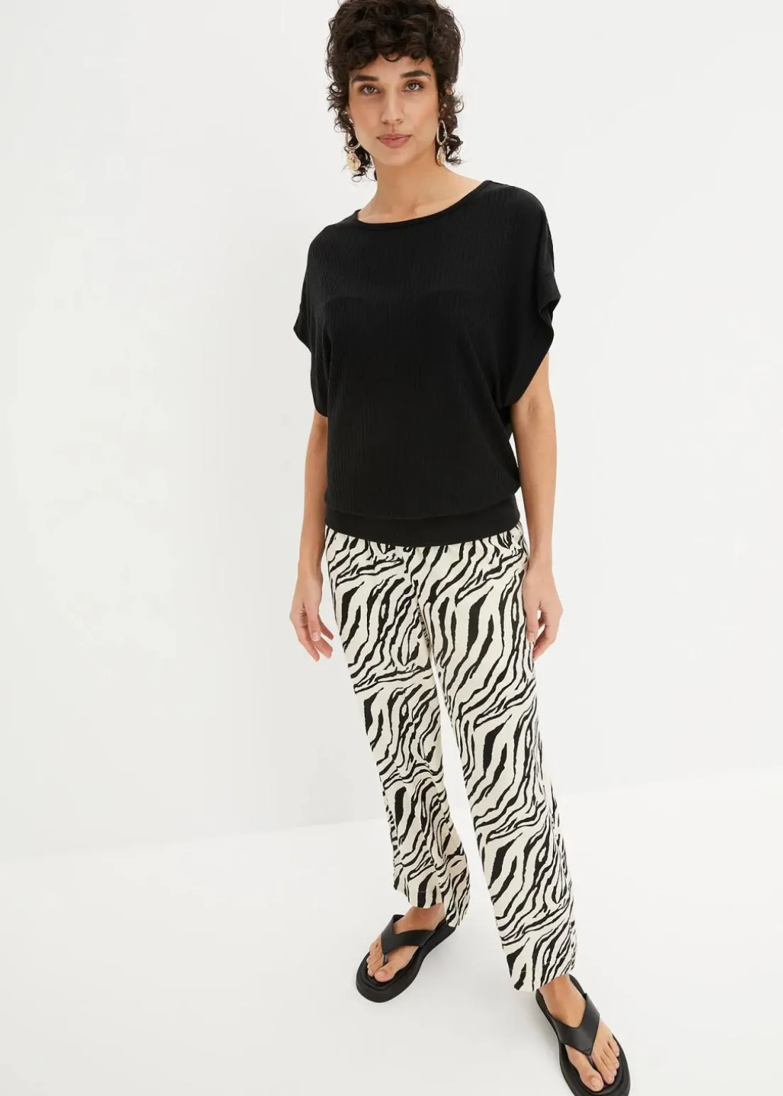 Rippshirt mit Fledermausärmeln