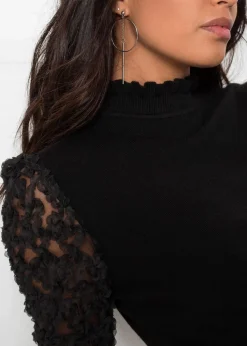 Rollkragenpullover mit dekorativen Chiffonärmeln