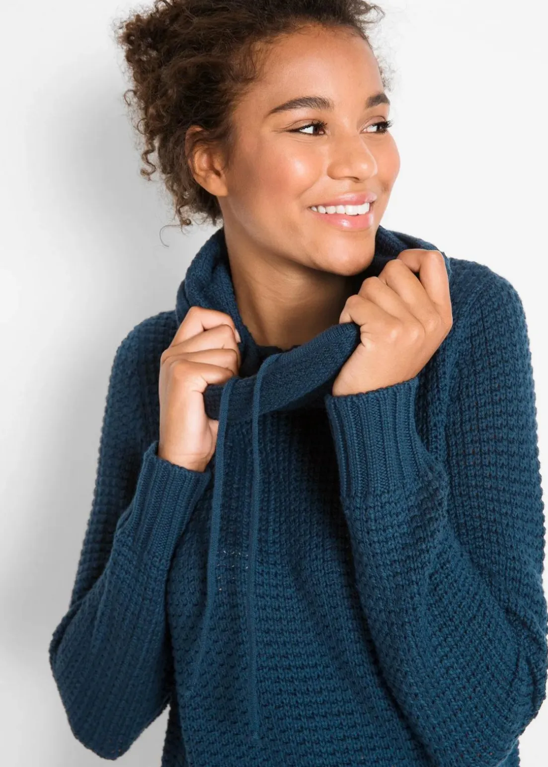 Rollkragenpullover mit Kordeln