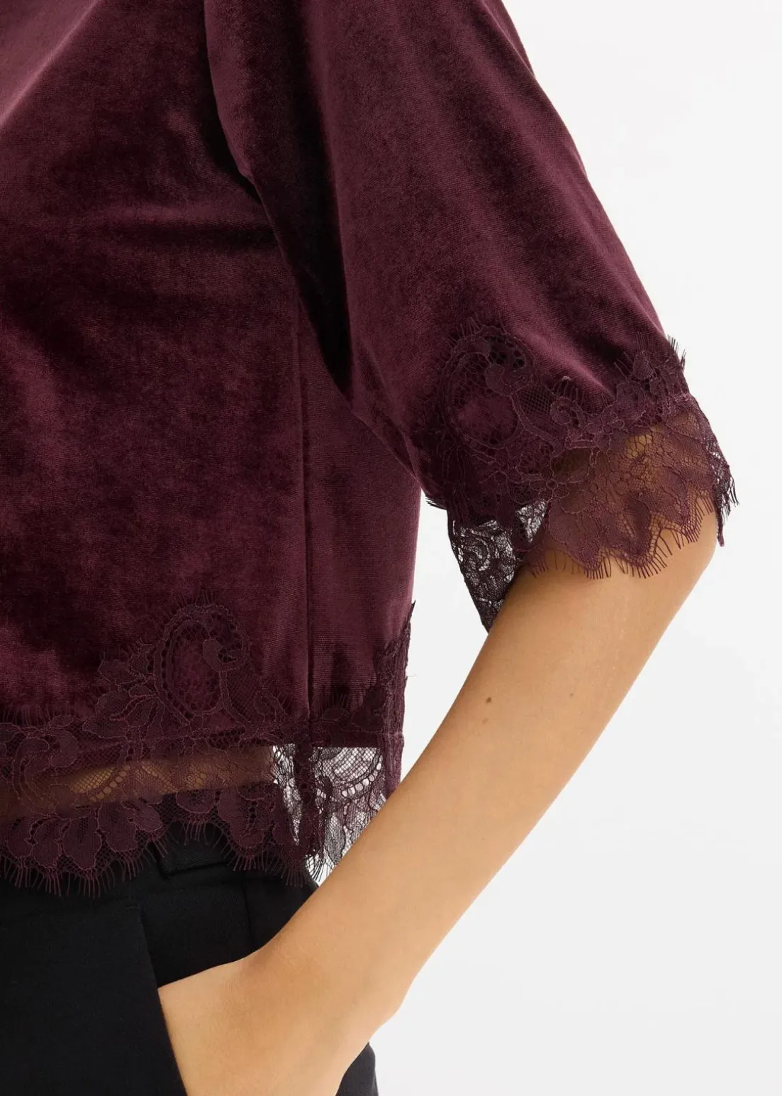 Samtshirt mit Spitze