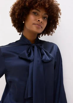 Schluppenbluse aus fließendem Satin