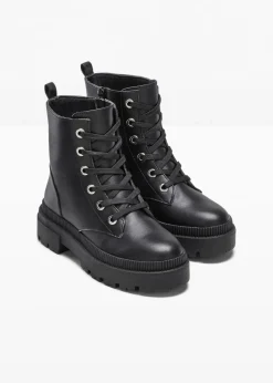 Schnürboots mit Profilsohle