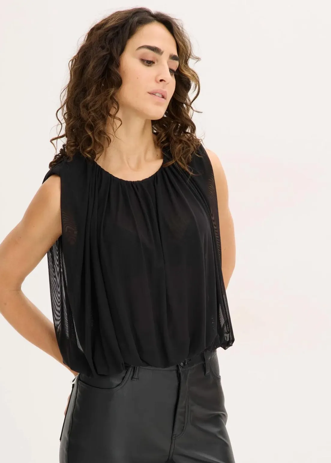 Shirt aus feinem Mesh