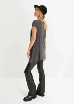 Shirt in asymmetrischer Länge