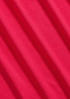 Shirt mit asymmetrischem Ausschnitt