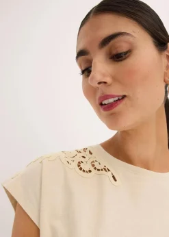 Shirt mit Crochet Detail