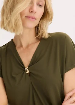 Shirt mit dekorativem Ring