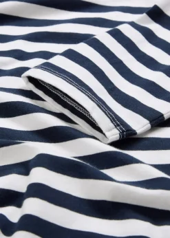 Shirt mit U-Boot-Ausschnitt