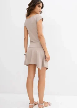 Shirtkleid mit Gürteldetail