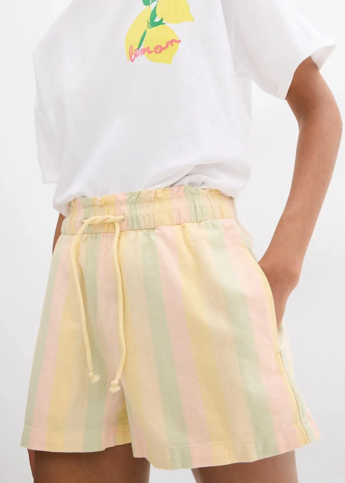 Shorts aus luftigem Leinen-Mix